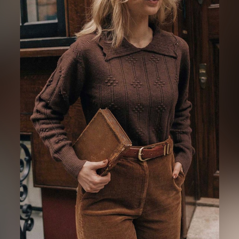 Smile Retro Brown Collard Sweater SUPER SOFT!